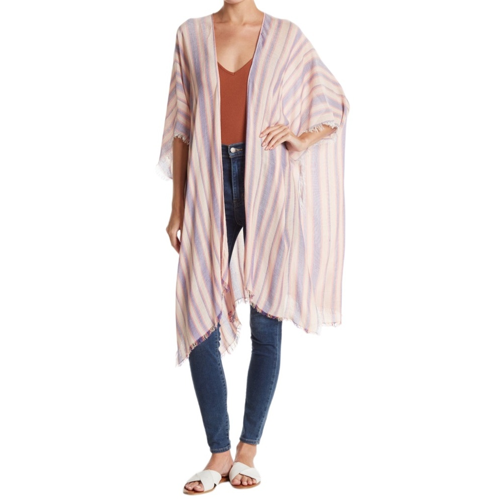 ✨🆕💞MARCUS ADLER NEW YORK STRIPED FRAYED TRIM RUANA💞